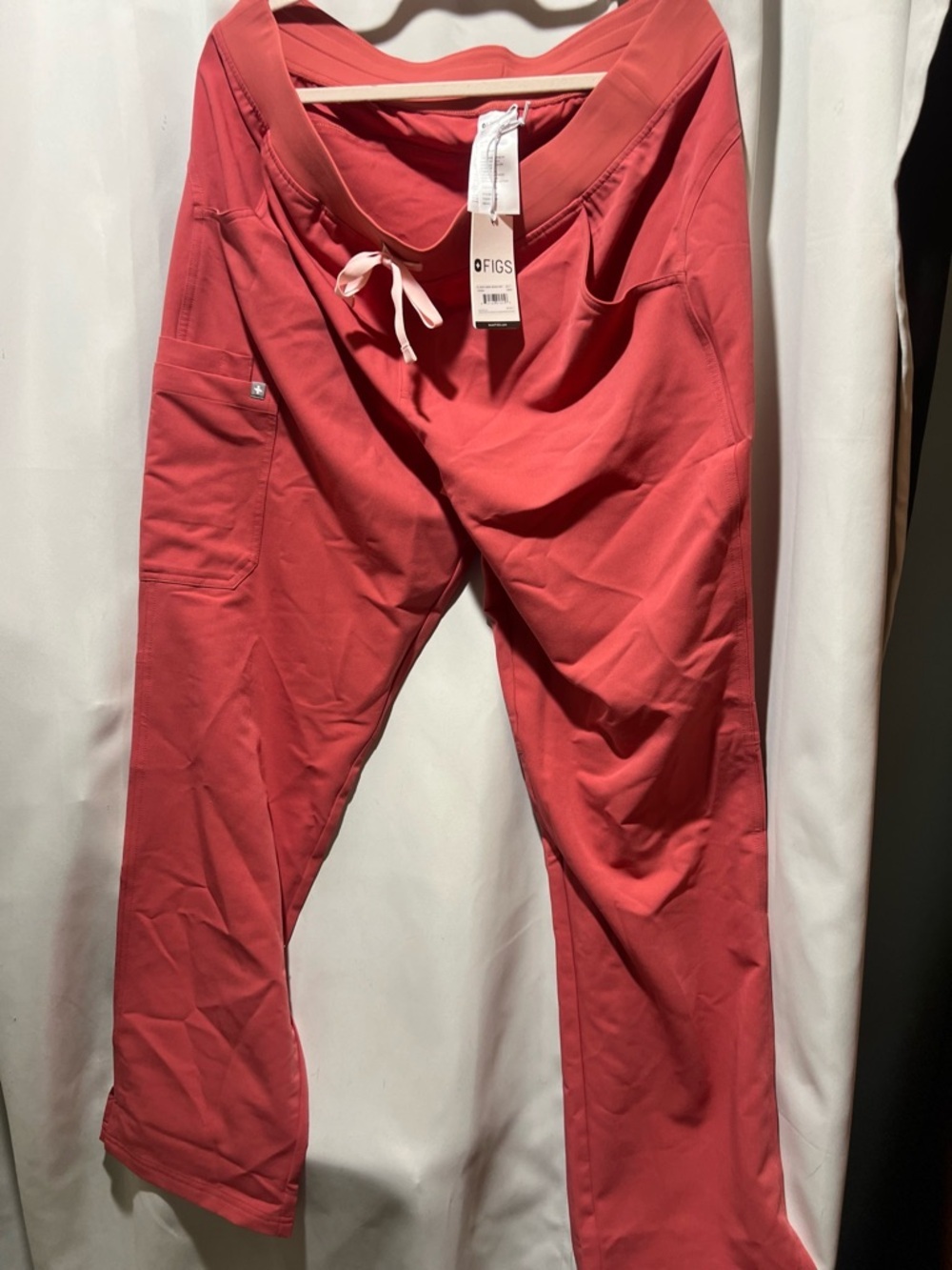 FIGS Kade Cargo Scrub Pants 2XLT NWT Coral Pink Tall Stretch Medical Nurse - Picture 2 of 6